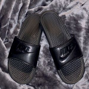 NIKE SLIDES!